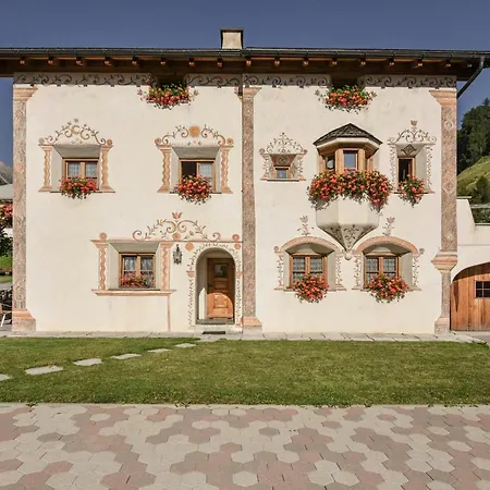 Chasa Curtins Apartamento *