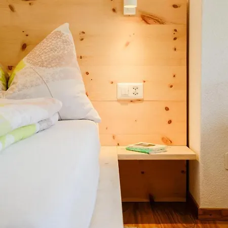 Apartmán Chasa Curtins *