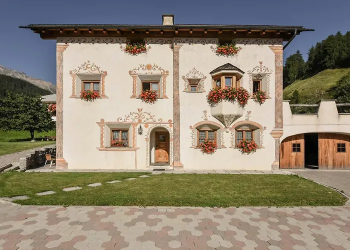 Chasa Curtins Apartment *