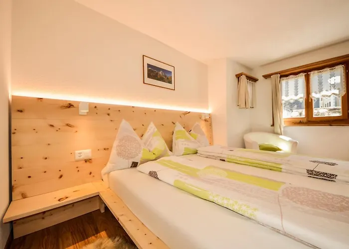 Chasa Curtins Appartement Valchava