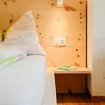 Apartment Chasa Curtins *
