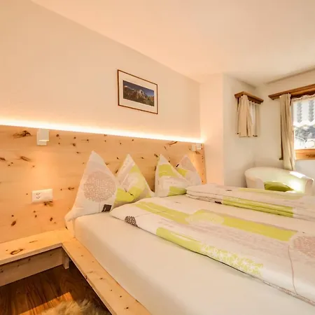 Chasa Curtins Apartman Valchava